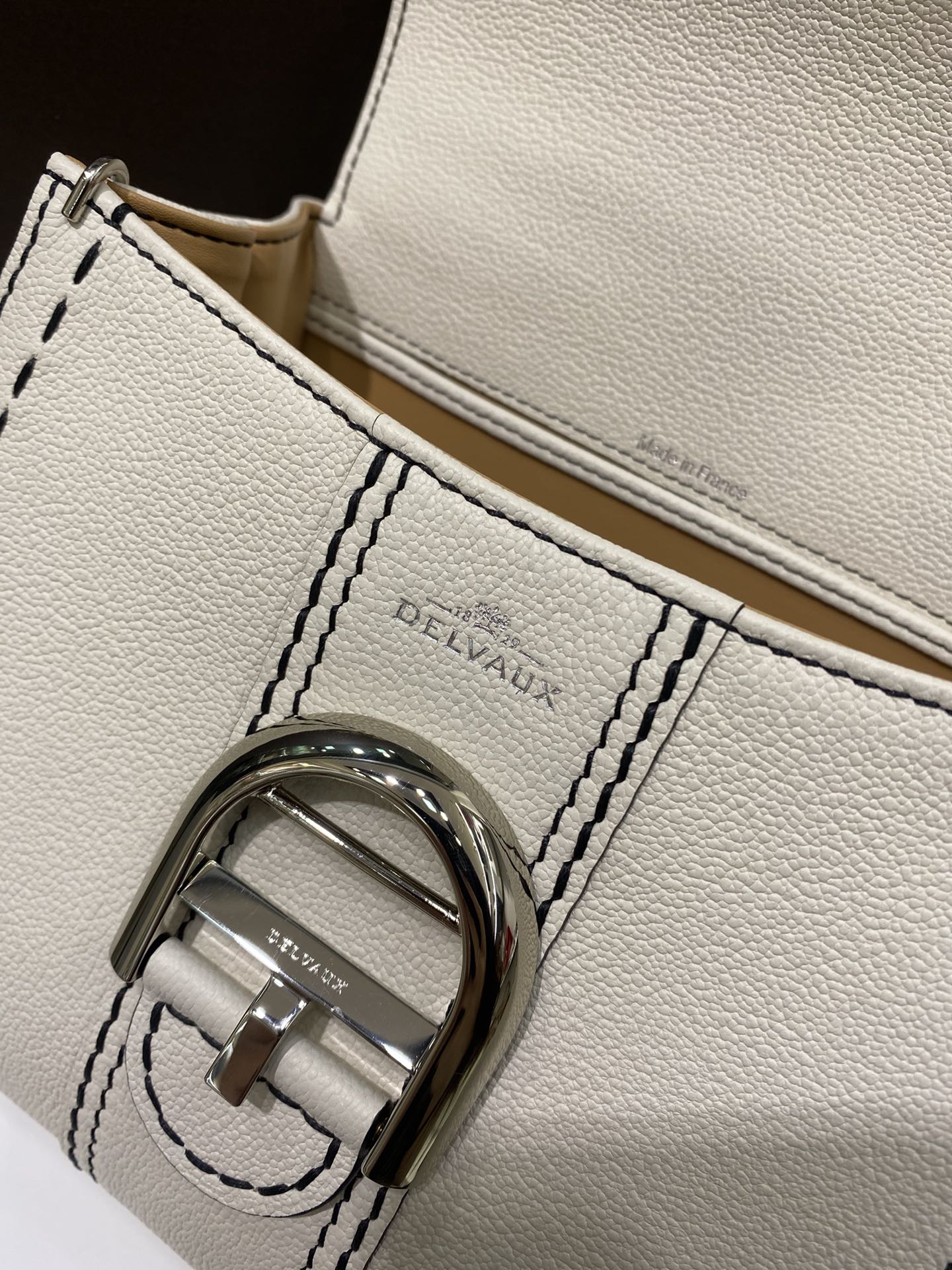 델보 브리앙 박스백 미니